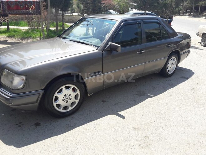 Mercedes E 230 1989, 266,000 km - 2.3 л - Bakı