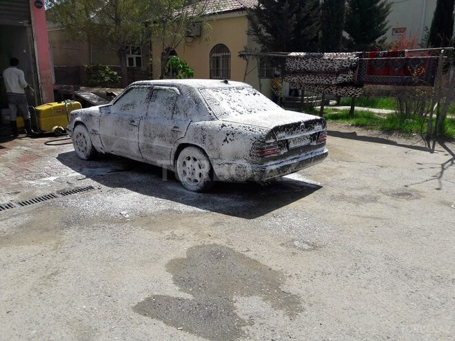 Mercedes E 230 1989, 266,000 km - 2.3 л - Bakı
