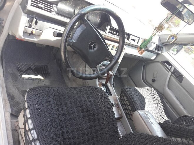 Mercedes E 230 1989, 266,000 km - 2.3 л - Bakı