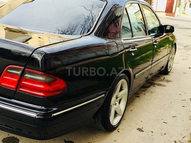 Mercedes E 280 2000, 251,700 km - 2.8 л - Bakı
