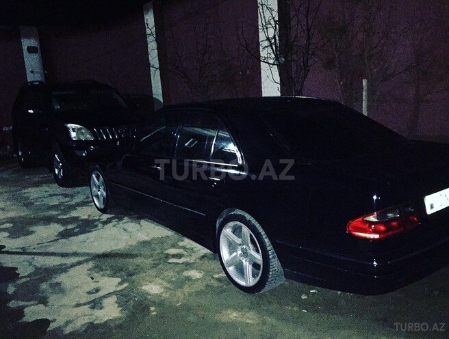 Mercedes E 280 2000, 251,700 km - 2.8 л - Bakı