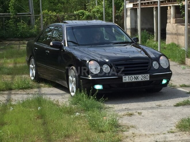 Mercedes E 280 2000, 251,700 km - 2.8 л - Bakı