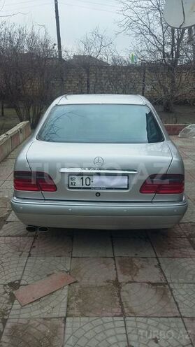 Mercedes E 230 1997, 250,000 km - 2.3 l - Bakı