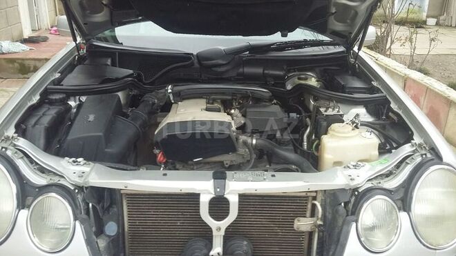 Mercedes E 230 1997, 250,000 km - 2.3 l - Bakı