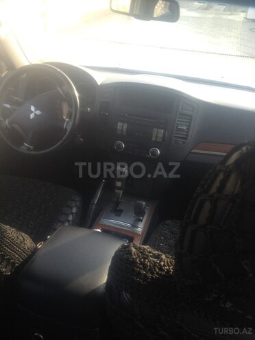 Mitsubishi Pajero 2007, 182,000 km - 3.0 l - Gəncə