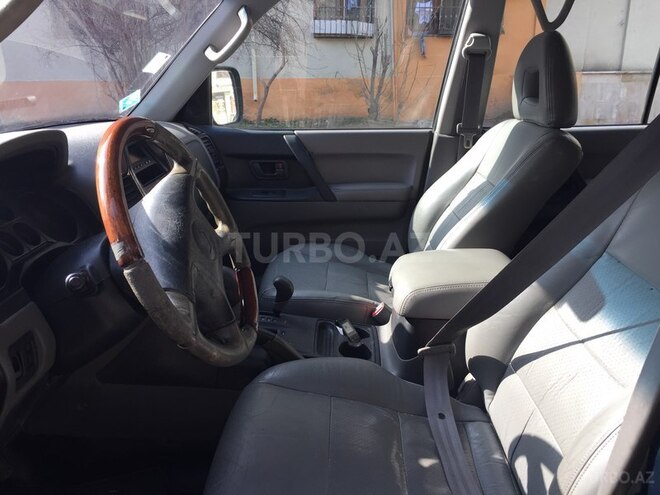 Mitsubishi Pajero 2001, 200,000 km - 3.8 l - Bakı