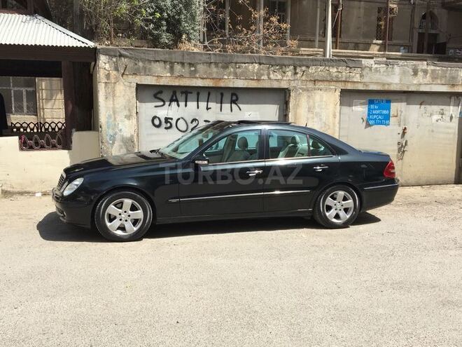 Mercedes E 270 2002, 250,000 km - 2.7 l - Bakı