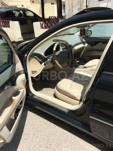 Mercedes E 270 2002, 250,000 km - 2.7 l - Bakı