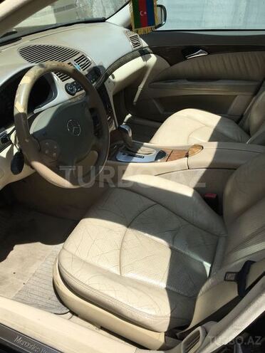 Mercedes E 270 2002, 250,000 km - 2.7 l - Bakı