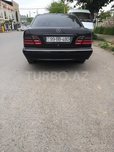 Mercedes E 270 2000, 520,354 km - 2.7 l - İmişli