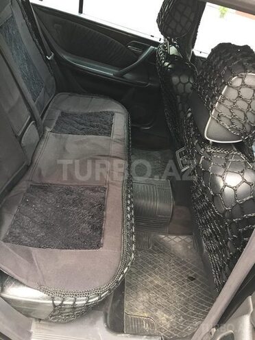 Mercedes E 270 2000, 520,354 km - 2.7 l - İmişli