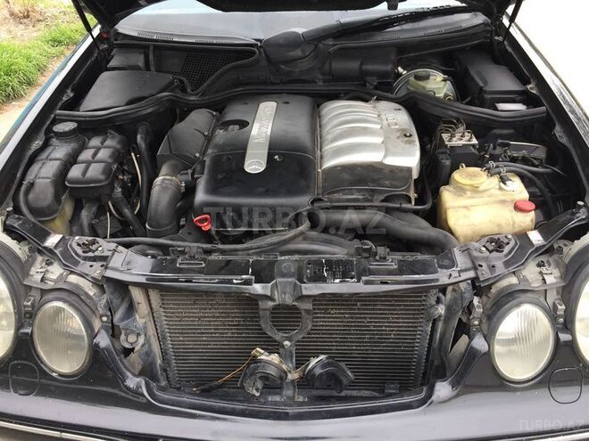 Mercedes E 270 2000, 520,354 km - 2.7 l - İmişli