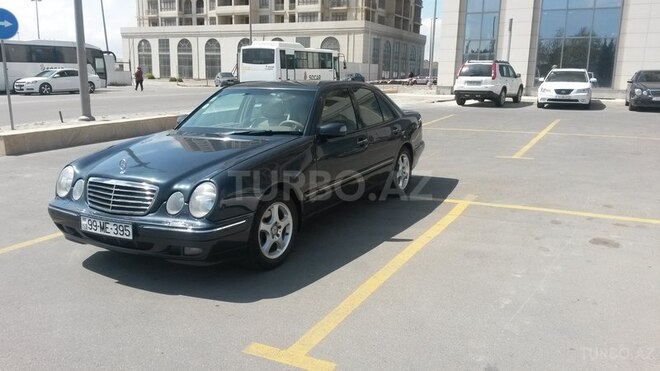 Mercedes E 240 2000, 250,000 km - 2.4 l - Bakı