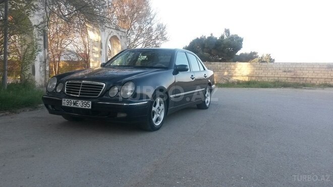 Mercedes E 240 2000, 250,000 km - 2.4 l - Bakı