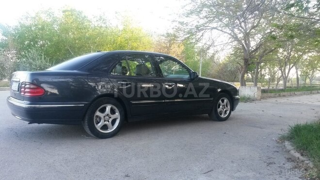 Mercedes E 240 2000, 250,000 km - 2.4 l - Bakı