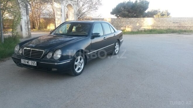 Mercedes E 240 2000, 250,000 km - 2.4 l - Bakı