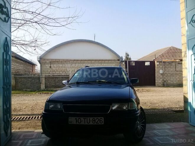 Opel Astra 1994, 240,000 km - 2.0 л - Tovuz