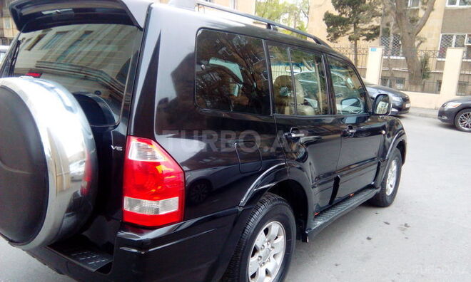 Mitsubishi Pajero 2006, 148,000 km - 3.0 l - Bakı