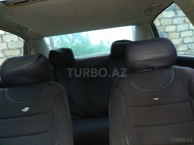 Audi A4 1995, 300,000 km - 1.8 l - Qusar