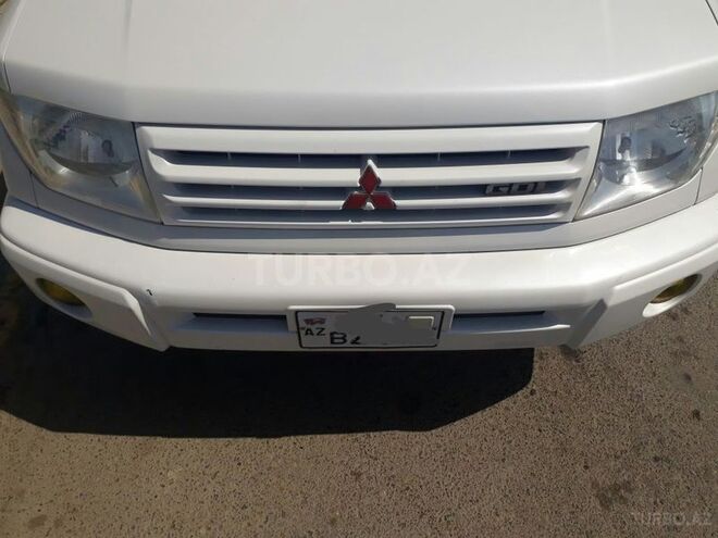 Mitsubishi Pajero io 2000, 303,500 km - 2.0 л - Lənkəran