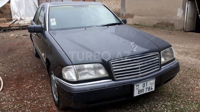 Mercedes C 220 1994, 343,000 km - 2.2 l - Quba