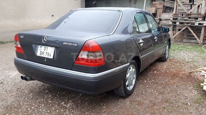 Mercedes C 220 1994, 343,000 km - 2.2 l - Quba