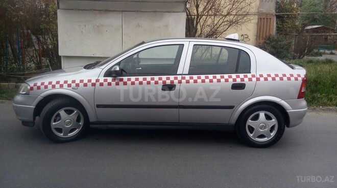 Opel Astra 2003, 239,000 km - 1.6 l - Bakı