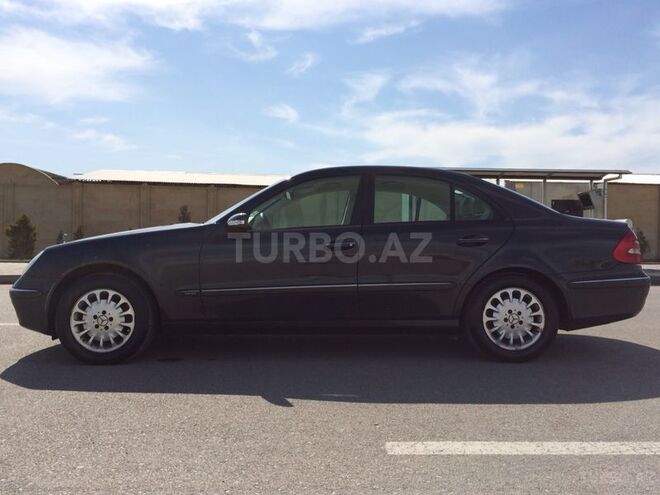 Mercedes E 270 2002, 330,000 km - 2.7 л - Bakı