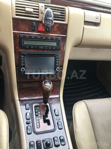 Mercedes E 280 1999, 482,095 km - 2.8 l - Balakən
