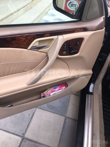 Mercedes E 280 1999, 482,095 km - 2.8 l - Balakən