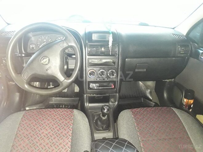 Opel Astra 1999, 250,000 km - 1.6 л - Qazax