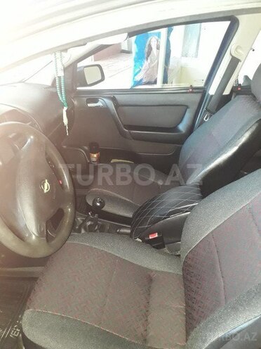 Opel Astra 1999, 250,000 km - 1.6 л - Qazax