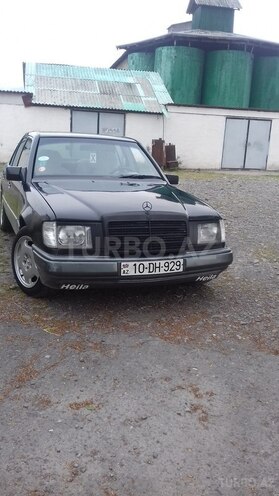 Mercedes E 230 1989, 568,500 km - 2.3 l - Qəbələ