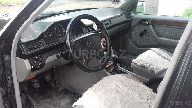 Mercedes E 230 1989, 568,500 km - 2.3 l - Qəbələ