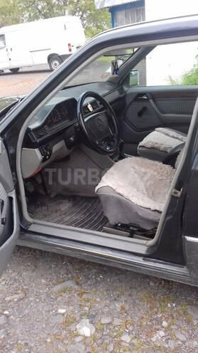 Mercedes E 230 1989, 568,500 km - 2.3 l - Qəbələ