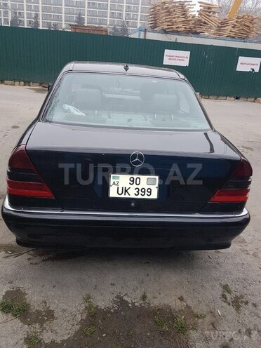 Mercedes C 230 2000, 218,000 km - 2.3 л - Bakı