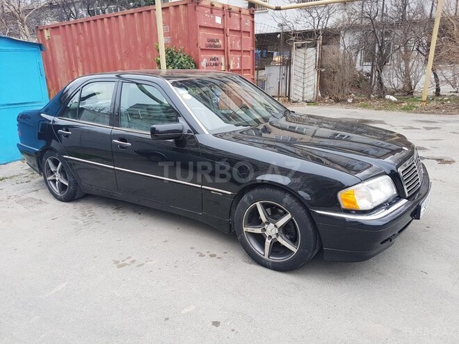 Mercedes C 230 2000, 218,000 km - 2.3 л - Bakı