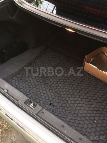 Mercedes E 240 2001, 215,000 km - 2.4 l - Balakən