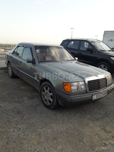 Mercedes E 200 1990, 365,800 km - 2.0 l - Bakı