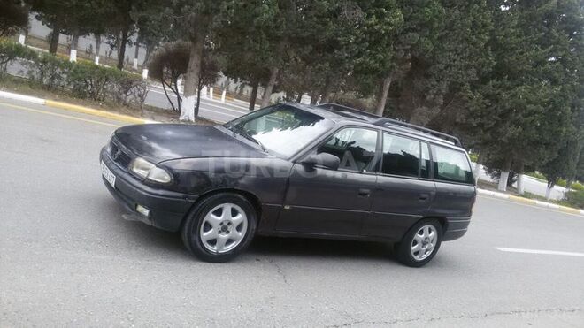 Opel Astra 1996, 394,000 km - 1.6 л - Sumqayıt