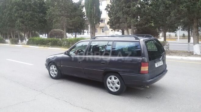 Opel Astra 1996, 394,000 km - 1.6 л - Sumqayıt