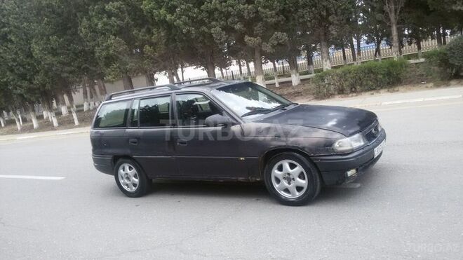 Opel Astra 1996, 394,000 km - 1.6 л - Sumqayıt