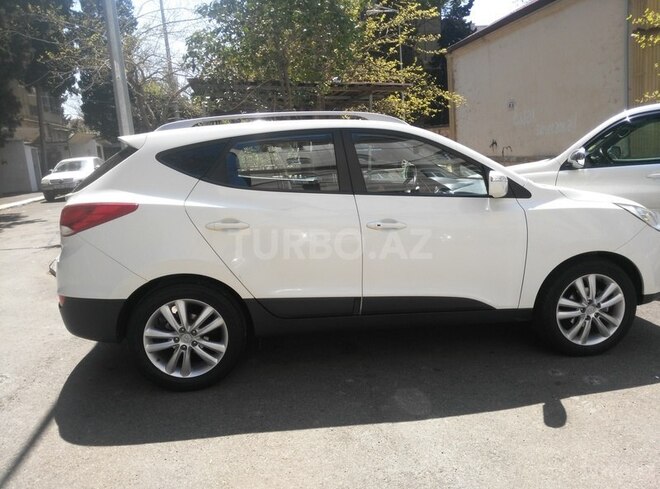 Hyundai ix35 2010, 82,000 km - 2.0 л - Bakı