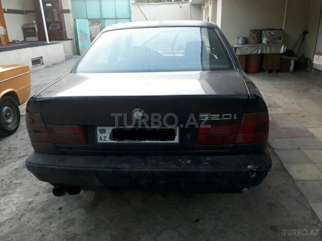 BMW 520 1988, 350,000 km - 2.0 l - Gəncə