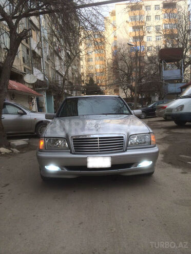 Mercedes C 230 1999, 143,729 km - 2.3 l - Bakı