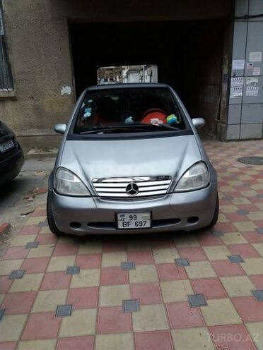 Mercedes A 190 1999, 210,000 km - 1.9 л - Bakı