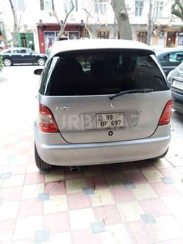 Mercedes A 190 1999, 210,000 km - 1.9 л - Bakı