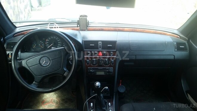 Mercedes C 220 2000, 400,000 km - 2.2 l - Bakı