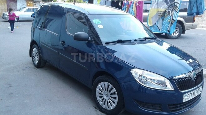Skoda Praktik 2011, 317,000 km - 1.4 l - Bakı