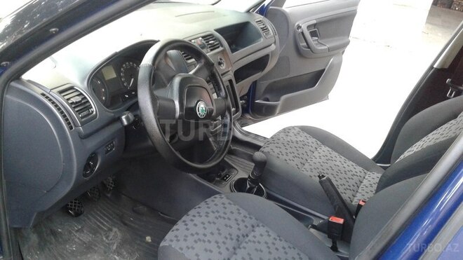 Skoda Praktik 2011, 317,000 km - 1.4 l - Bakı